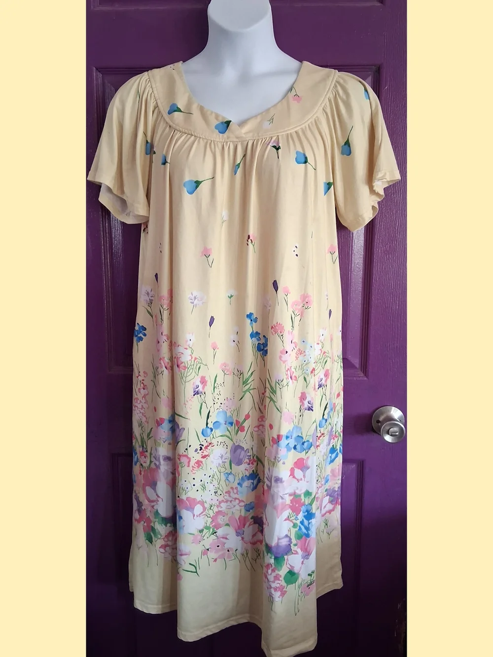 House Dress - Picture 1 of 3